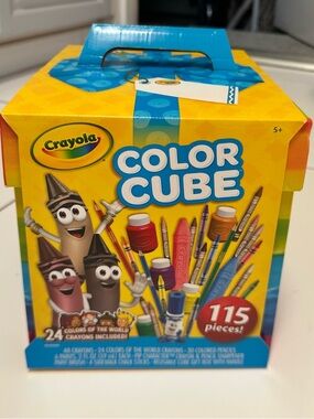 115 Piece creativity Set NIB